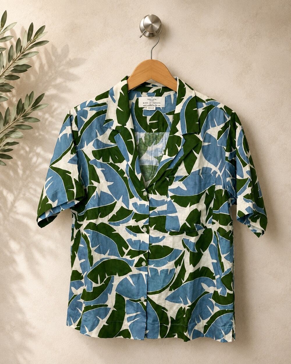 Birds of Paradis Trovata NWT Linen Nico Shirt Blue Green Banana Leaf Print M